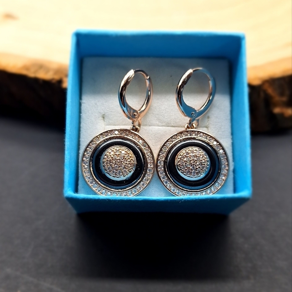 Luxe Gold-Plated Pavé Circle Drop Earrings - Picture 5 of 7